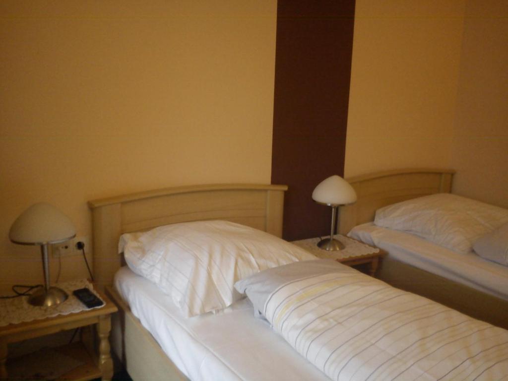 Hotel Zur Kueferschenke نيرستين الغرفة الصورة